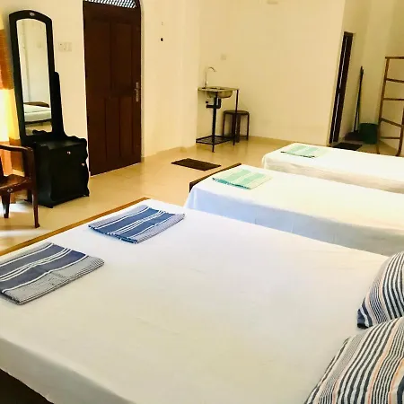 Jayalath Homestay And Apartments Galle Buitenkant foto