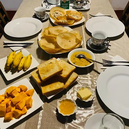 Jayalath Homestay And Apartments Galle Buitenkant foto